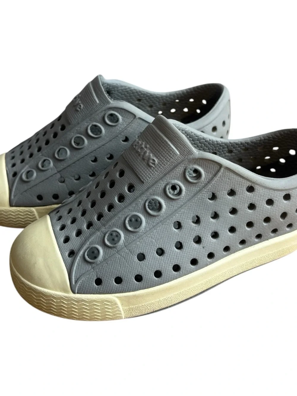 Native little children Jefferson shoes gray waterproof shoes size c 5